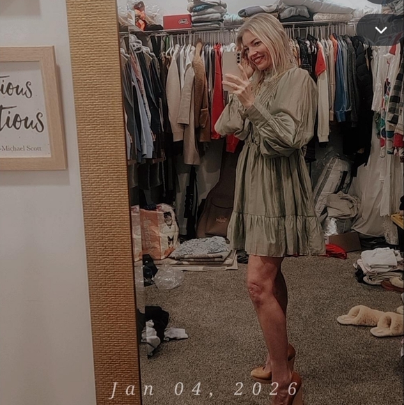 Meet your Posher, Lori - Picture 4 of 16